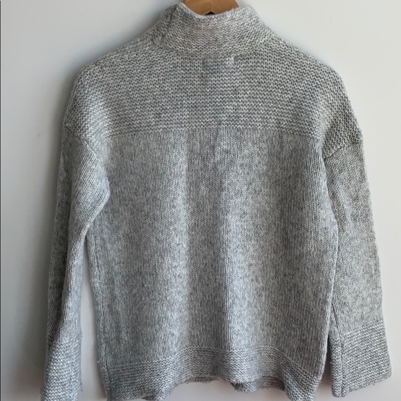 🌸 Nanette Lepore Classic Sweater - Picture 5 of 6